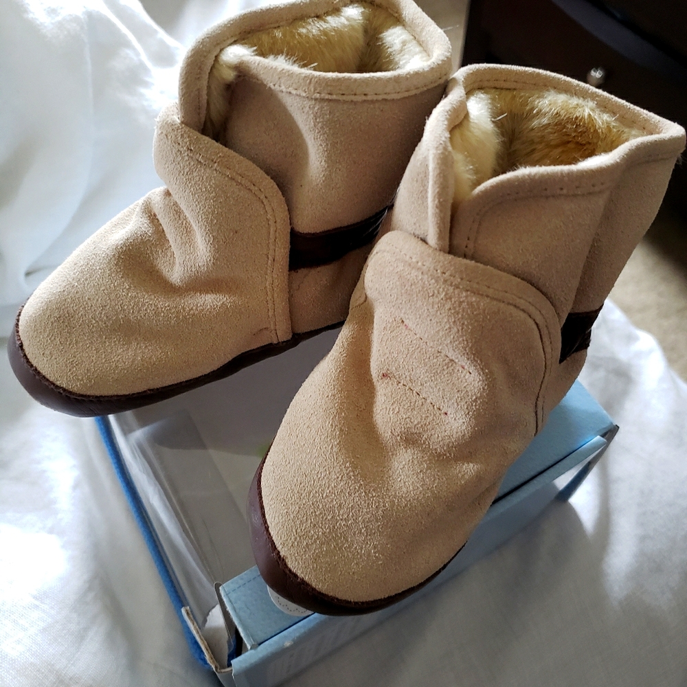 Robeez booties